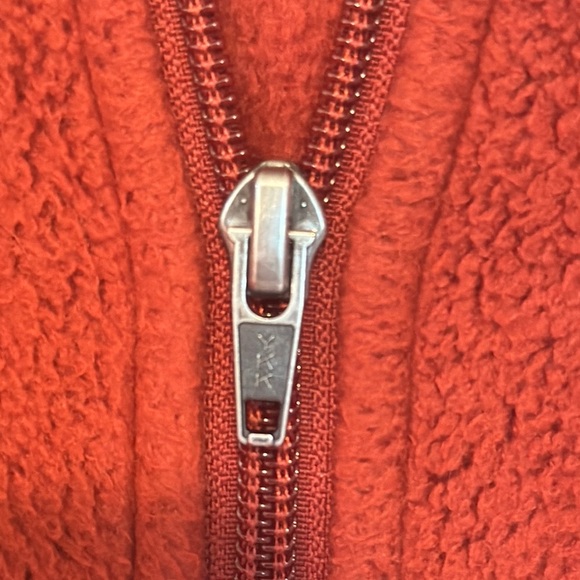 Patagonia Red Teddy Jacket Cozy Warmth and Style - Picture 4 of 9
